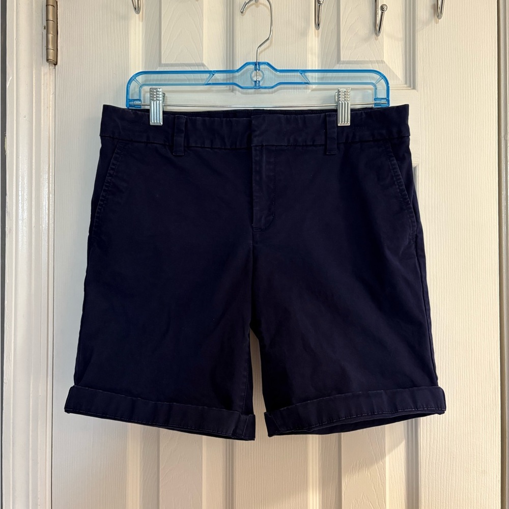 Tommy Hilfiger Y2K Style Mid thigh length Navy Ladies Shorts Size 6.